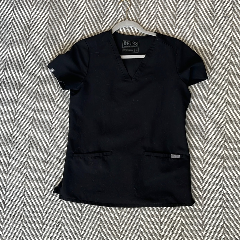 Black FIGS scrub top xs